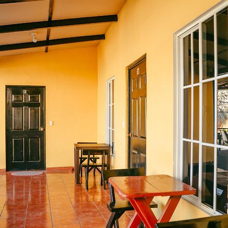 Papaya Lodge La Libertad Eksteriør billede